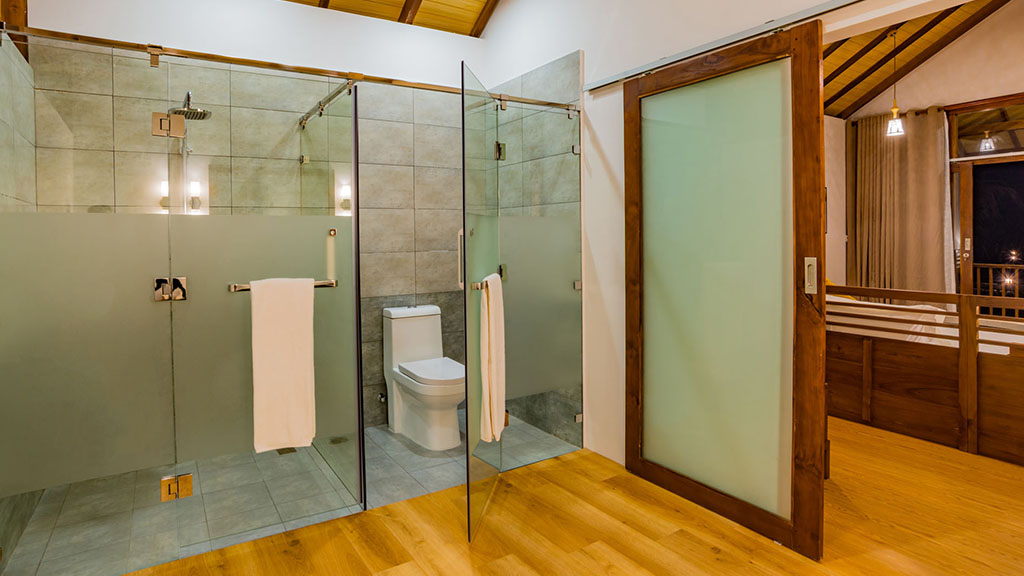 Deluxe Garden Villa_0006_YF8_4944 Deluxe Garden Villa - Bathroom - Fiyavalhu Resort Maldives