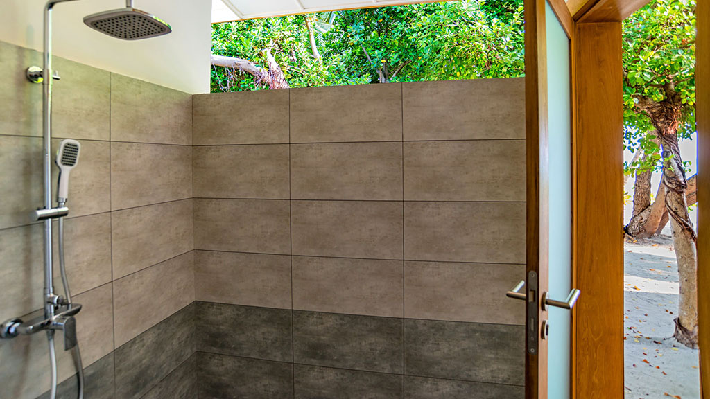 Family Villa Outdoor Shower - Fiyavalhu Resort Maldives Family Villa Outdoor Shower - Fiyavalhu Resort Maldives