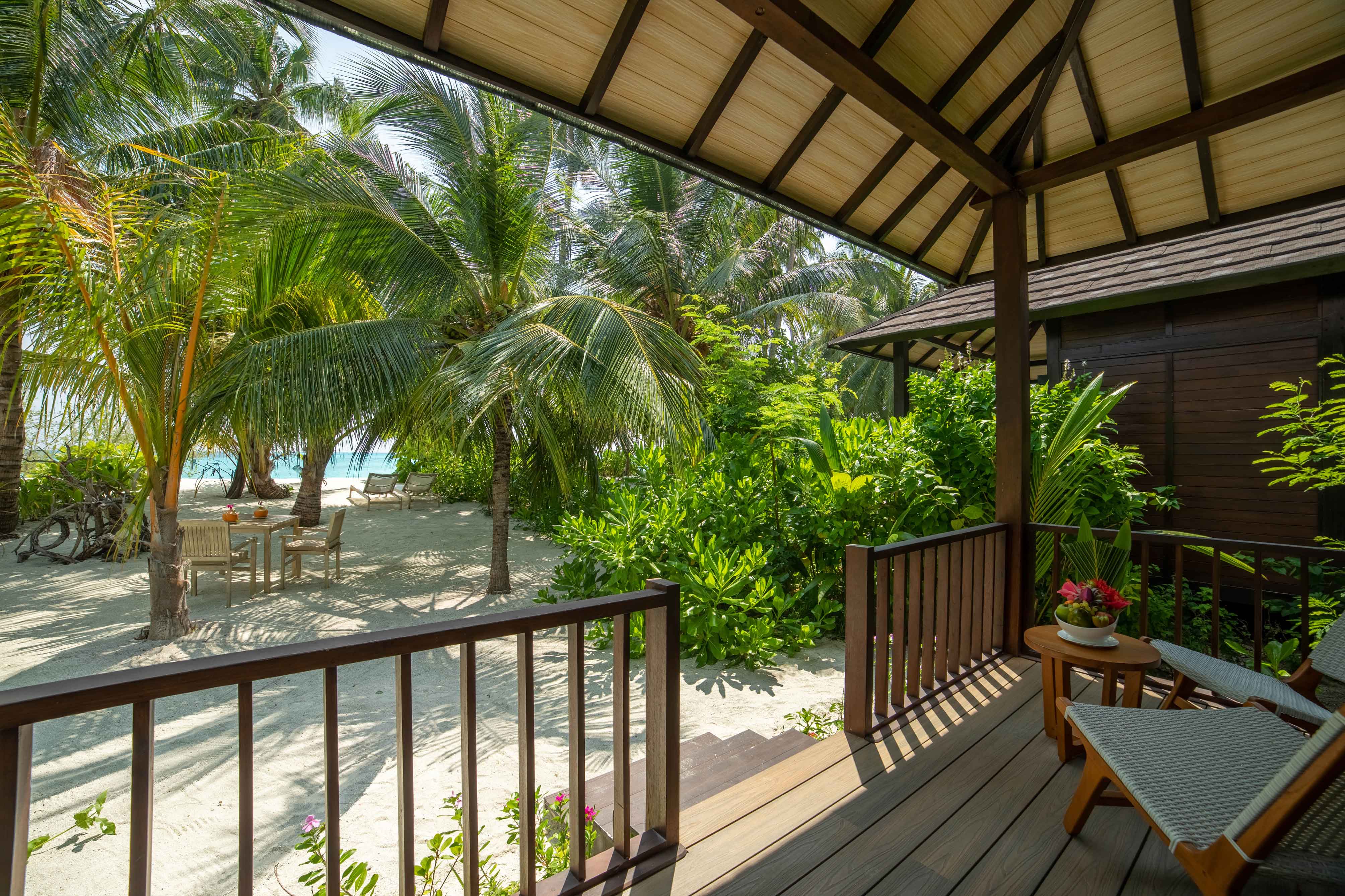 Deluxe-Beach-Villa-View - Fiyavalhu Resort Maldives