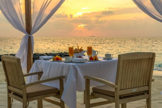 Sunrise breakfast - Fiyavalhu Resort Maldives